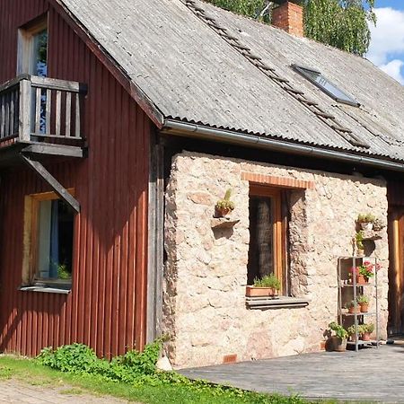 Majiga Istaba Ar Balkonu Un Vannasistaba, Bezmaksas Velo Noma Iecava 외부 사진